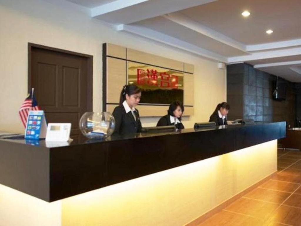 Han Palace Hotel Semporna Exterior foto